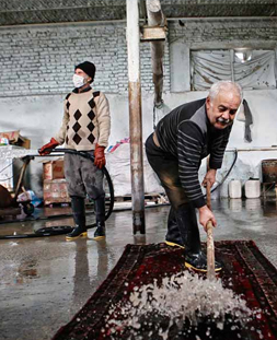 شستشوی سنتی قالی در قالیشویی شهر نور